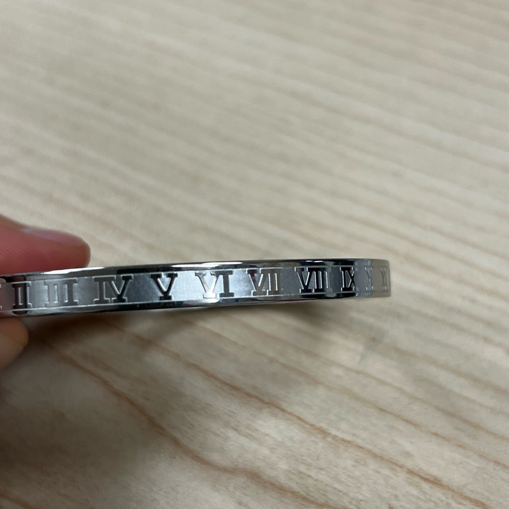 Silver Roman Numeral Design Bangle Bracelet